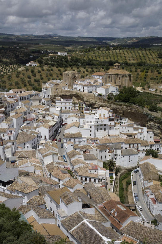 无人,家,竖图,俯视,航拍,室外,白天,度假,美景,森林,树林,植物,城市风光,城市,西班牙,欧洲,房屋,屋子,景观,乌云,云,阴天,云朵,云彩,娱乐,楼房,安达卢西亚,住宅,树,树木,绿色,天空,自然,天,享受,休闲,景色,放松,生长,成长,昏暗,阴沉,鸟瞰,南欧,安达鲁西亚,西班牙王国,安达卢西亚自治区,彩图,高角度拍摄,房子