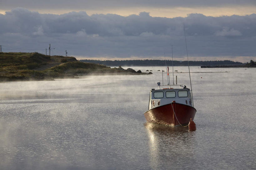 无人,横图,室外,白天,正面,旅游,度假,海浪,海洋,美景,日落,船,加拿大,阴影,波纹,飞溅,溅,光线,液体,影子,景观,浪花,水滴,晚霞,霞光,落日,木船,娱乐,水珠,倒影,水纹,阳光,自然,海水,黄昏,船尾波,交通工具,波浪,享受,休闲,景色,彩霞,放松,倒映,北美,舟,北美洲,喷洒,自然风光,载具,美洲,海景,新斯科舍,北亚美利加洲,亚美利加洲,新斯科舍省,夕照,反照,大海,风浪,海,海水的波动,近岸浪,涌浪,夕阳,彩图,斜阳