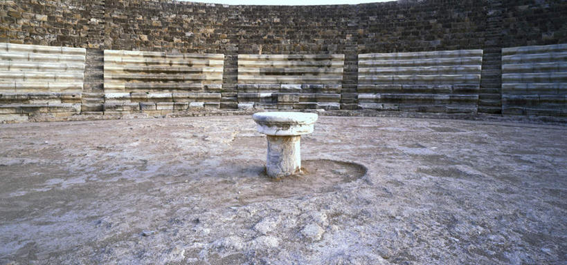 无人,体育馆,运动场,横图,室外,白天,正面,旅游,度假,石头,名胜古迹,楼梯,标志建筑,地标,建筑,塞浦路斯,亚洲,一排,许多,阴影,遗迹,整齐,光线,石子,影子,阶梯,古迹,文物,娱乐,建设,体育场,古建筑,台阶,排列,阳光,享受,休闲,旅游胜地,放松,队列,西亚,古文明,运动馆,塞浦路斯共和国,法马古斯塔,石块,岩石,彩图