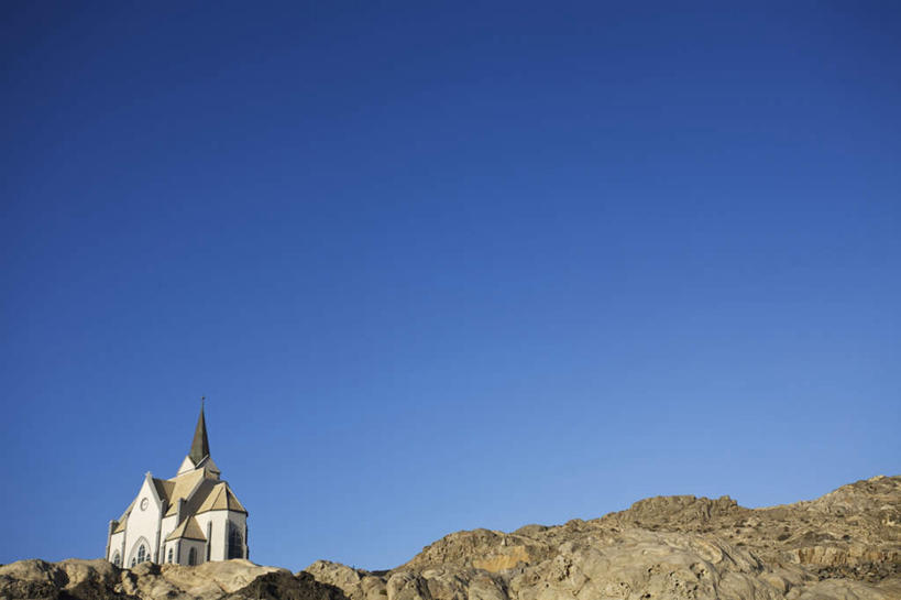 无人,横图,室外,白天,仰视,旅游,度假,石头,美景,山,山脉,非洲,纳米比亚,阴影,节日,光线,石子,影子,景观,山顶,山峰,山峦,文化,娱乐,蓝色,蓝天,天空,阳光,自然,群山,天,祈祷,享受,休闲,健康,景色,放松,许愿,宗教,信仰,晴朗,纪念,祈求,伊斯兰教,自然风光,沉积岩,万里无云,纳米比亚共和国,颠峰,极峰,水成岩,卢德立次,吕德里茨,平安,石块,岩石,晴空,晴空万里,彩图,低角度拍摄