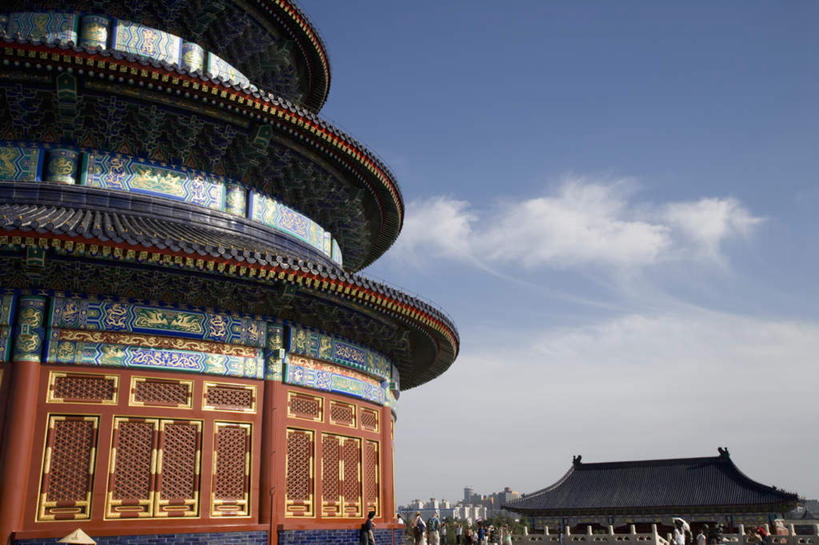 无人,天坛,横图,室外,白天,仰视,旅游,度假,名胜古迹,标志建筑,地标,建筑,北京,中国,亚洲,节日,遗迹,墙,云,云朵,首都,云彩,古迹,文化,文物,娱乐,建设,古建筑,墙壁,墙面,蓝色,白云,蓝天,天空,天,祈祷,祈福,享受,休闲,健康,旅游胜地,放松,许愿,宗教,信仰,晴朗,纪念,祈求,祭天,古文明,东亚,中华人民共和国,北京市,京,北平,华北地区,北京天坛,平安,晴空,彩图,低角度拍摄