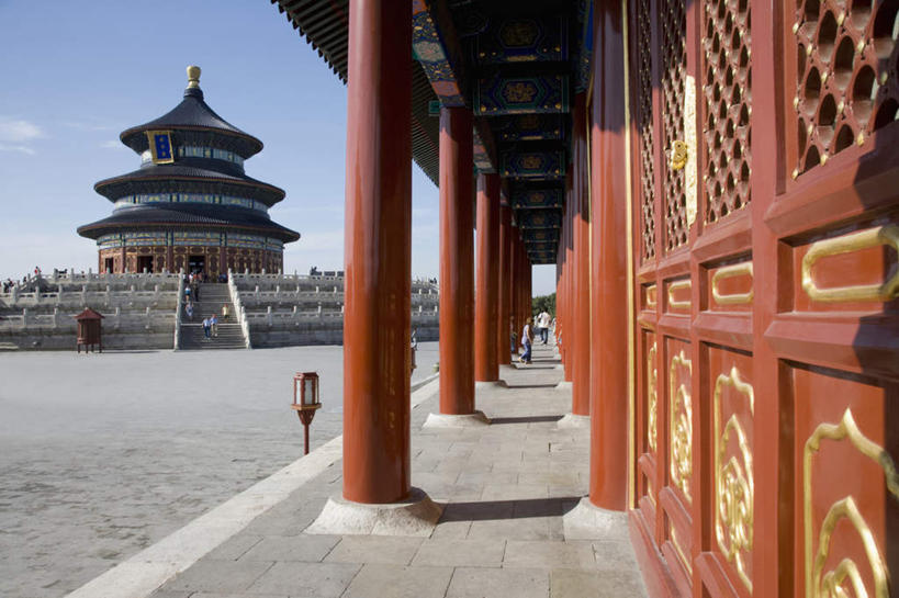 无人,天坛,栏杆,横图,室外,白天,正面,旅游,度假,名胜古迹,楼梯,标志建筑,地标,建筑,北京,中国,亚洲,阴影,节日,遗迹,光线,扶手,影子,阶梯,首都,古迹,文化,文物,娱乐,建设,古建筑,护栏,台阶,蓝色,蓝天,天空,阳光,天,祈祷,祈福,享受,休闲,健康,旅游胜地,放松,许愿,宗教,信仰,晴朗,纪念,祈求,祭天,古文明,东亚,万里无云,中华人民共和国,北京市,京,北平,华北地区,北京天坛,平安,晴空,晴空万里,彩图