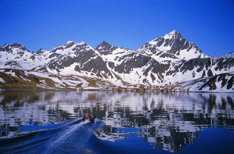 无人,横图,室外,白天,正面,旅游,度假,海浪,海洋,石头,美景,山,雪,雪山,大雪,城市,美国,阴影,光线,石子,影子,冰,积雪,景观,浪花,山顶,山峰,雪景,冬季,冬天,山峦,娱乐,蓝色,倒影,蓝天,天空,阳光,自然,海水,天,享受,休闲,景色,放松,寒冷,晴朗,冰冷,倒映,北美,北美洲,自然风光,美洲,海景,万里无云,新泽西,北亚美利加洲,亚美利加洲,严寒,冰凉,酷寒,凛冽,凛凛,极冷,新泽西州,新州,花园之州,花园州,大西洋城,颠峰,极峰,反照,大海,风浪,海,海水的波动,近岸浪,石块,岩石,涌浪,晴空,晴空万里,彩图