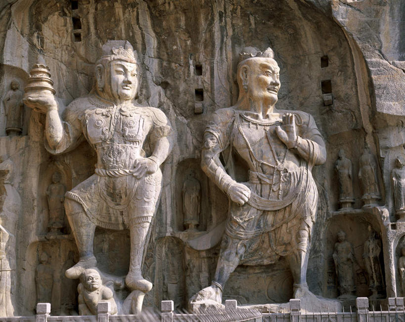 东方人,无人,两个人,寺庙,站,横图,室外,白天,正面,民族服装,旅游,度假,标志建筑,地标,建筑,雕塑,中国,亚洲,阴影,服装,节日,艺术,装饰,光线,雕刻,雕像,影子,墙,注视,黄种人,文化,娱乐,建设,墙壁,墙面,衣服,阳光,工艺品,庙宇,观察,看,祈祷,站着,享受,休闲,健康,旅游胜地,放松,许愿,宗教,服饰,佛教,信仰,观看,纪念,祈求,美术,察看,衣着,穿着,关注,主题,陈列,东亚,中华人民共和国,功能,美学,河南,河南省,豫,华中地区,洛阳,洛阳市,衣饰,释教,平安,男人,男性,中年男性,亚洲人,站立,彩图,全身,传统服装,民俗服,庙,寺