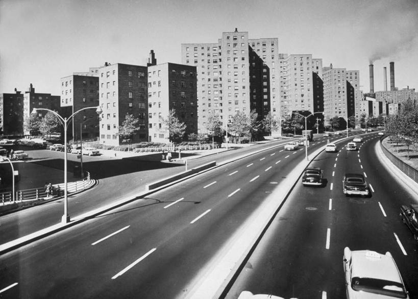 无人,家,工厂,高楼大厦,横图,黑白,室外,白天,正面,度假,烟囱,美景,雾,城市风光,标志建筑,城市,大厦,道路,地标,建筑,路,路灯,摩天大楼,公路,汽车,照明,阴影,沸腾,光线,蒸汽,影子,房屋,屋子,景观,云,云朵,公寓,灯光,交通,水蒸气,云彩,娱乐,建设,现代,洋房,楼房,住宅,车,灯,白云,天空,阳光,交通工具,轿车,天,享受,休闲,烟,景色,放松,晴朗,照亮,照明设备,载具,蒸发,兴旺,发达,蓬勃,晴空,马路,房子,大楼,高层建筑,高楼,工地,摩天楼,制造厂,发财,当代,发家