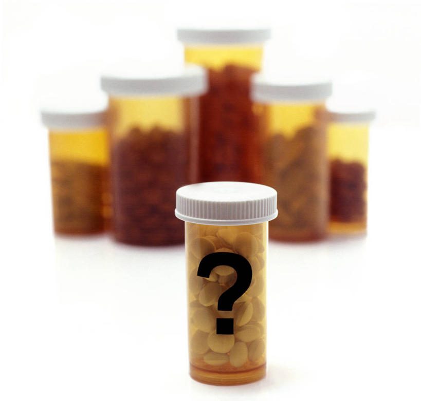 无人,横图,室内,白天,白色背景,正面,安全,一堆,一排,阴影,堆叠,堆积,整齐,光线,罐子,药剂,药丸,影子,灯光,防护,警告,药片,玻璃制品,排列,玻璃瓶,瓶子,药品,警示,治疗,摄影,影棚,堆,保护,禁止,药物,提醒,医疗,问号,队列,提示,限制,保险,预防,平安,危险,彩图,影棚拍摄,拍摄