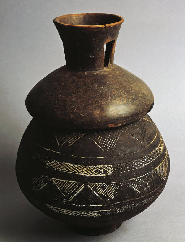 无人,竖图,特写,灰色背景,古代,一个,灰色,陶器,摄影,单个,古代文明,式样,美术工艺,几何形状,彩图,影棚拍摄