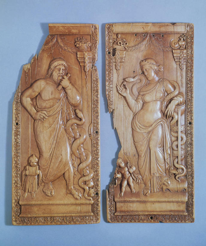 无人,竖图,象牙,雕塑,蓝色背景,蛇,破坏,古罗马,破损,古代,两个,摄影,损坏,古典风格,美术工艺,彩图,影棚拍摄,浅浮雕,罗马神话