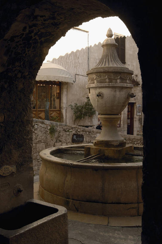 无人,竖图,室外,白天,门,建筑,喷泉,法国,欧洲,拱门,摄影,普罗旺斯,地中海文化,滨海阿尔卑斯,拱廊,彩图