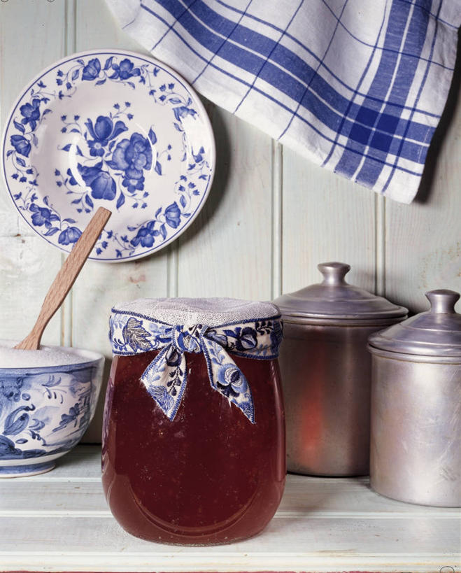 无人,竖图,室内,特写,烹饪,建材,建筑,覆盖,材料,盖子,罐子,木板,木材,料理,食品,菜肴,美食,饮食,木柴,食物,盘子,餐巾,汤匙,摄影,建造,佳肴,木料,生活方式,广口瓶,健康食物,温柏,式样,彩图