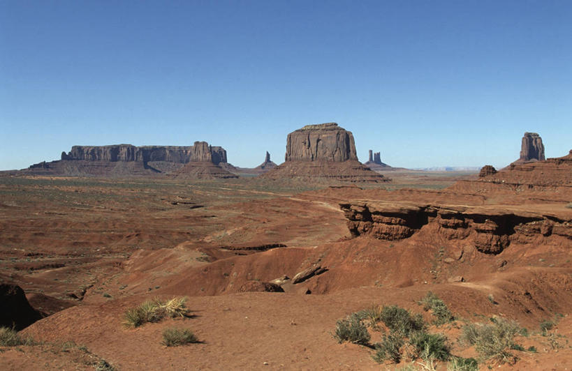 无人,横图,室外,白天,留白,旅游,度假,美景,山,美国,地形,景观,宏伟,娱乐,风景,自然,享受,休闲,景色,放松,摄影,宁静,亚利桑那,国家公园,岩层,自然风光,野地,万里无云,纪念碑山谷,野生动物保护区,自然地理,岩石,彩图