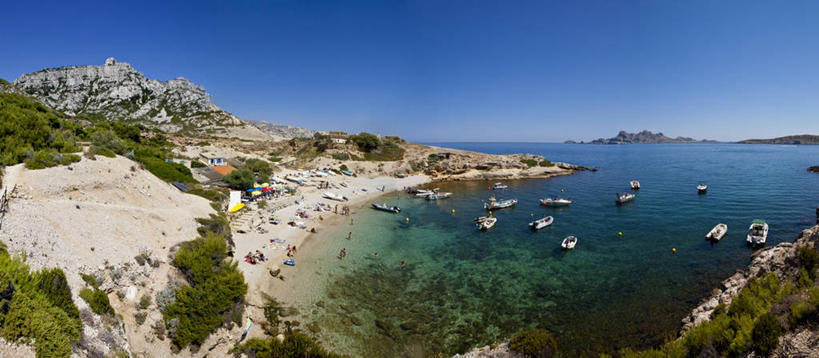 无人,横图,室外,白天,正面,旅游,度假,海浪,海洋,美景,沙滩,轮船,船,法国,欧洲,停靠,阴影,光线,沙子,影子,海岸,景观,浪花,沙地,娱乐,蓝色,蓝天,天空,阳光,自然,海水,交通工具,天,享受,休闲,景色,放松,晴朗,西欧,停泊,法兰西,自然风光,载具,海景,万里无云,法兰西共和国,法兰西第五共和国,普罗旺斯.阿尔卑斯.蓝色海岸,普罗旺斯.阿尔卑斯.蓝色海岸大区,罗讷河口省,罗讷河口,大海,风浪,海,海水的波动,海滩,近岸浪,涌浪,晴空,晴空万里,彩图,马赛区