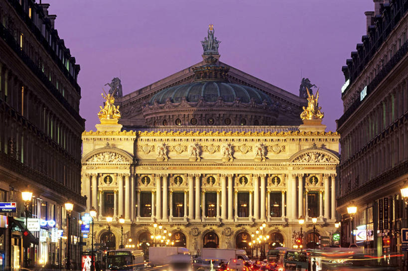 无人,家,横图,室外,夜晚,正面,旅游,度假,名胜古迹,标志建筑,地标,建筑,剧院,路灯,照明,法国,巴黎,欧洲,阴影,遗迹,光线,影子,房屋,屋子,公寓,灯光,歌剧院,首都,古迹,文物,娱乐,建设,古建筑,洋房,楼房,住宅,灯,享受,休闲,旅游胜地,放松,照亮,照明设备,西欧,法兰西,古文明,法兰西共和国,法兰西第五共和国,法兰西岛,巴黎歌剧院,法兰西岛大区,加尼叶歌剧院,彩图,房子,剧场,巴黎省,巴黎市