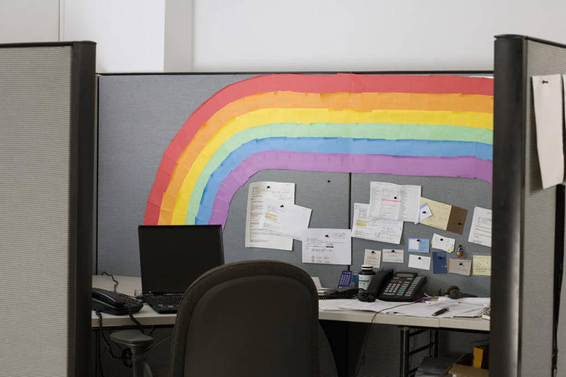 办公室,打电话,横图,室内,白天,正面,电脑,笔记本电脑,彩虹,壁纸,家具,天花板,桌子,电话,椅子,许多,阴影,朦胧,模糊,粘性,光线,网络,影子,办公桌,墙,办公用品,便利贴,便签,通讯设备,墙壁,墙面,文具,一个,话筒,会议椅,电话线,单个,办公设备,办公椅,文具用品,记事,无线,通信设备,无线网络,无线上网,便携式电脑,办公家具,快捷,文化工具,商务椅,培训椅,方便,N次贴,便条贴,告诉贴,即时贴,交流,手提电脑,电话机,墙纸,虹,虹桥,七彩虹,天虹,沟通,通话,彩图