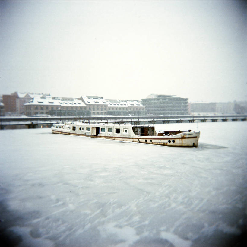 无人,方图,室外,白天,建筑,德国,废弃,冰,冬天,天气,首都,柏林,天空,寒冷,摄影,报废,废物,丢弃,放弃,抛弃,海难,摈弃,彩图,屏弃,摈斥,摒除,过去