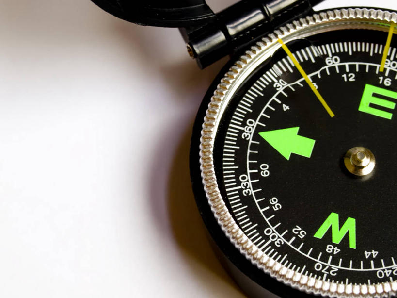 无人,横图,特写,白色背景,通讯,指示牌,西班牙,标志,文字,方向,标识,箭头,摄影,指导,罗盘,指向,簇,大西洋群岛,彩图,影棚拍摄