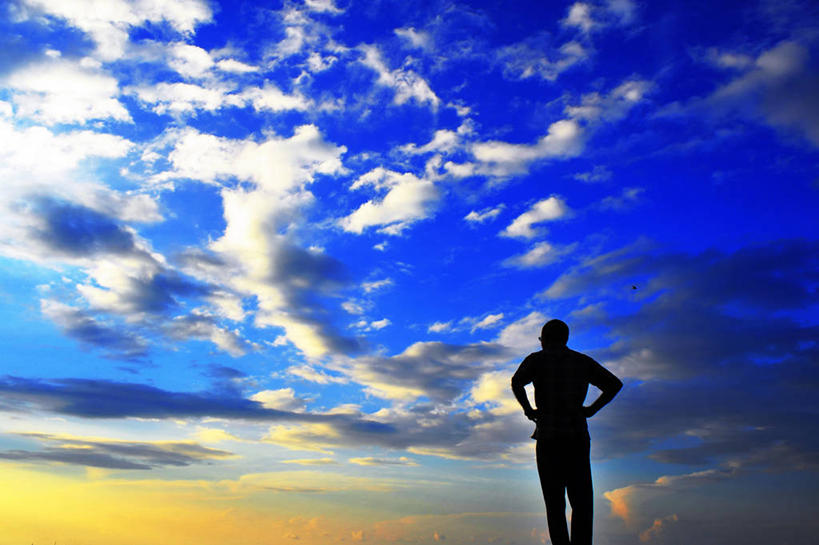 成年人,一个人,站,横图,室外,日落,马尔代夫,仅一个男性,云,休闲装,背面,风景,天空,黄昏,叉腰,摄影,剪影,彩图