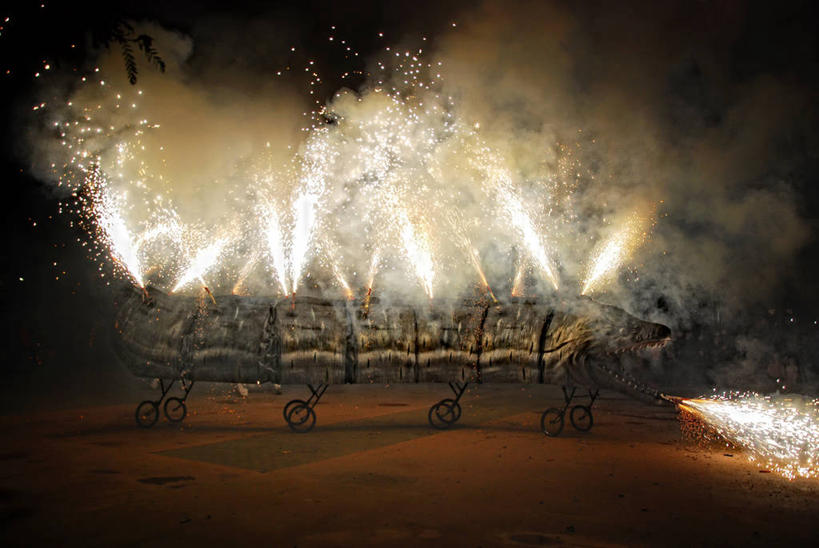 无人,横图,室外,夜晚,爆炸,街道,火,西班牙,庆祝,火花,热,焰火,烟,摄影,塔拉戈纳省,彩图,传统节日