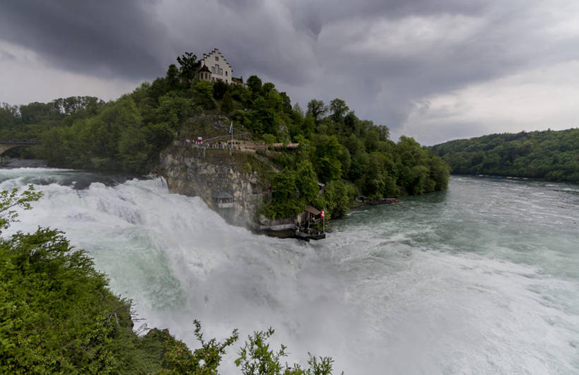 无人,横图,室外,白天,河流,美景,瀑布,山,瑞士,欧洲,景观,云,树,风景,天空,自然,景色,摄影,自然风光,莱茵河,莱茵瀑布,沙夫豪森,彩图