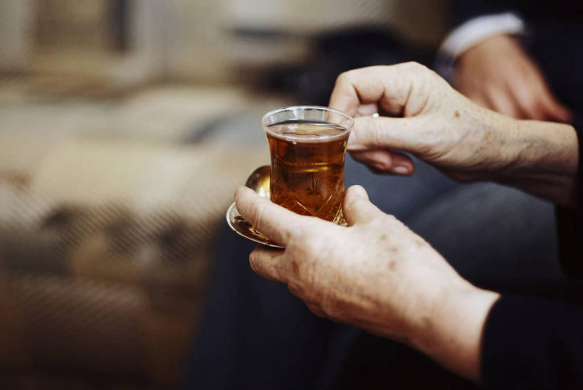 手,一个人,横图,特写,白天,欧洲,首都,拿着,饮食,放松,人体,摄影,部分,安卡拉,玻璃杯,彩图