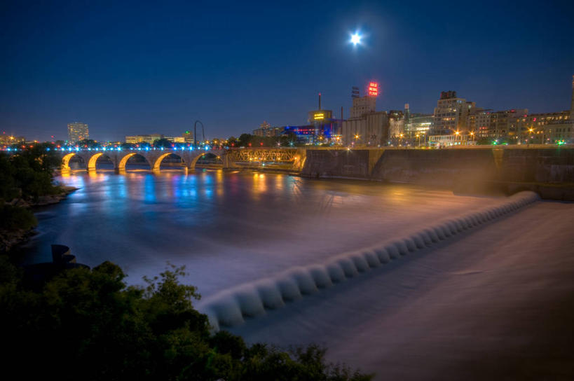 无人,横图,室外,夜晚,度假,美景,城市风光,城市,建筑,路灯,美国,反射,景观,娱乐,拱桥,水坝,享受,休闲,景色,放松,摄影,照亮,密西西比河,水力发电,明尼苏达,彩图