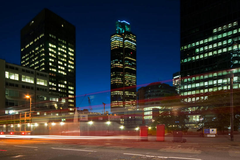 无人,横图,室外,夜晚,长时间曝光,城市,道路,路,摩天大楼,公路,英国,交通,首都,摄影,迅速,照亮,市区,马路,彩图