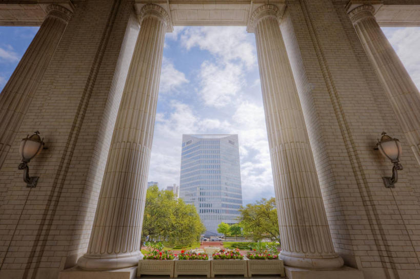 无人,横图,室外,白天,仰视,城市,建筑,摩天大楼,车站,美国,灯笼,云,塔,站台,月台,树,天空,办公大楼,运输,摄影,北美,德克萨斯,达拉斯市,柱廊,彩图,低角度拍摄,联合车站