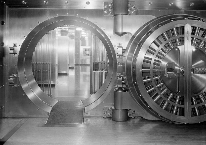 无人,银行,横图,黑白,室内,白天,安全,建筑,美国,钢铁,圆形,拱门,门口,打开,金融,摄影,保护,开启