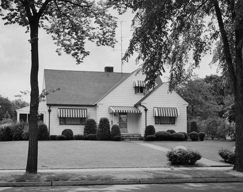 无人,横图,黑白,室外,白天,烟囱,草坪,建筑,房屋,人行道,草,树,天空,摄影,住房,遮阳篷