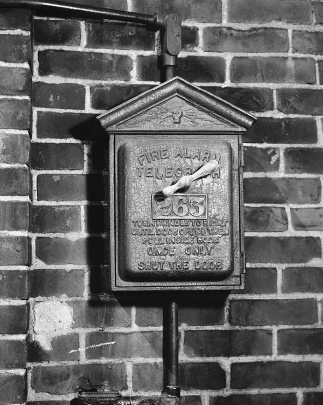 无人,竖图,黑白,室外,白天,安全,静物,准备,古典,砖墙,一个,摄影,火警,单个,保护