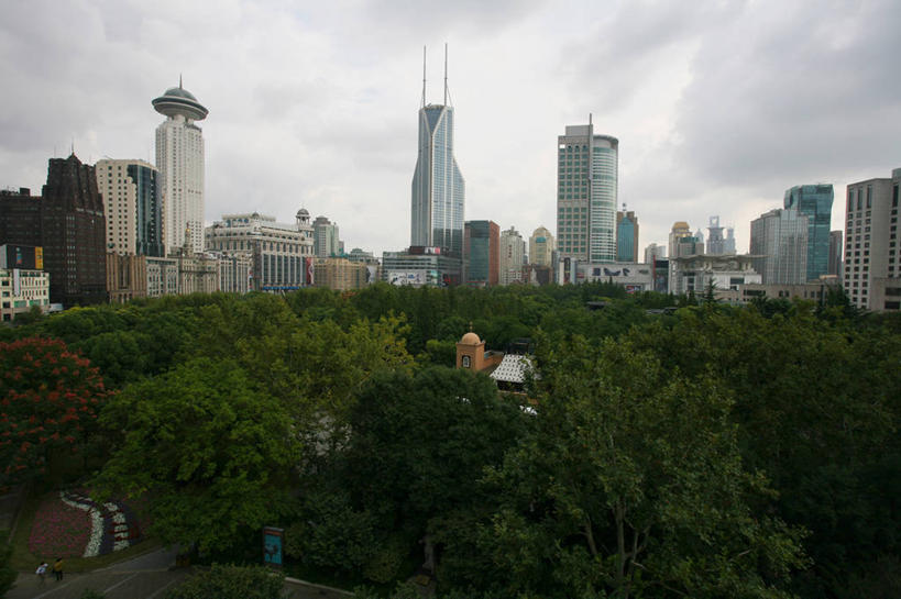 无人,博物馆,高楼大厦,横图,室外,白天,正面,旅游,度假,树林,植物,标志建筑,大厦,地标,建筑,摩天大楼,上海,中国,亚洲,研究,乌云,云,阴天,云朵,教育,云彩,娱乐,建设,浦东,树,树木,绿色,天空,自然,天,享受,休闲,旅游胜地,放松,生长,成长,展览,申,昏暗,阴沉,欣赏,美术馆,陈列,浦东新区,东亚,上海市,上海美术馆,中华人民共和国,沪,华东地区,典藏,彩图,大楼,高层建筑,高楼,摩天楼,上南路