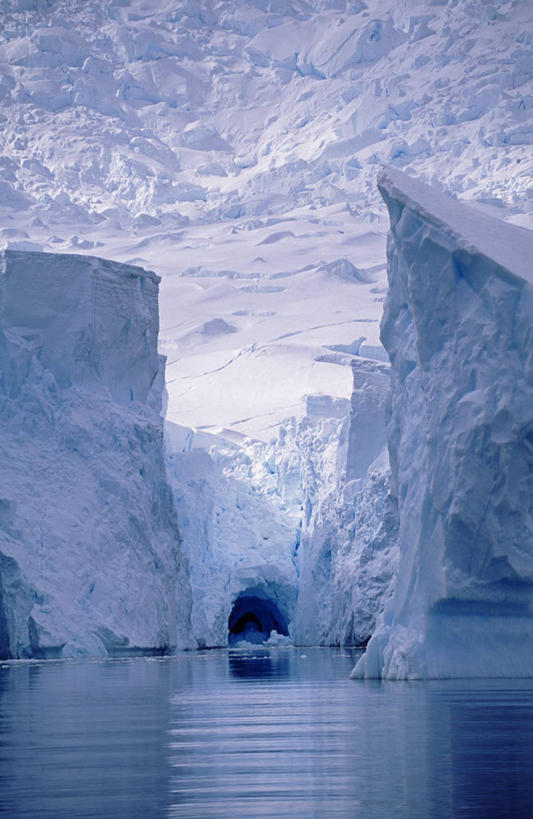 无人,竖图,白天,南极,冰山,海洋,水,雪,形状,冰,蓝色,自然,寒冷,颜色,摄影,洞穴,块状,攀冰,岩层,南极洲,冰河,超自然,天堂镇,岩石,彩图