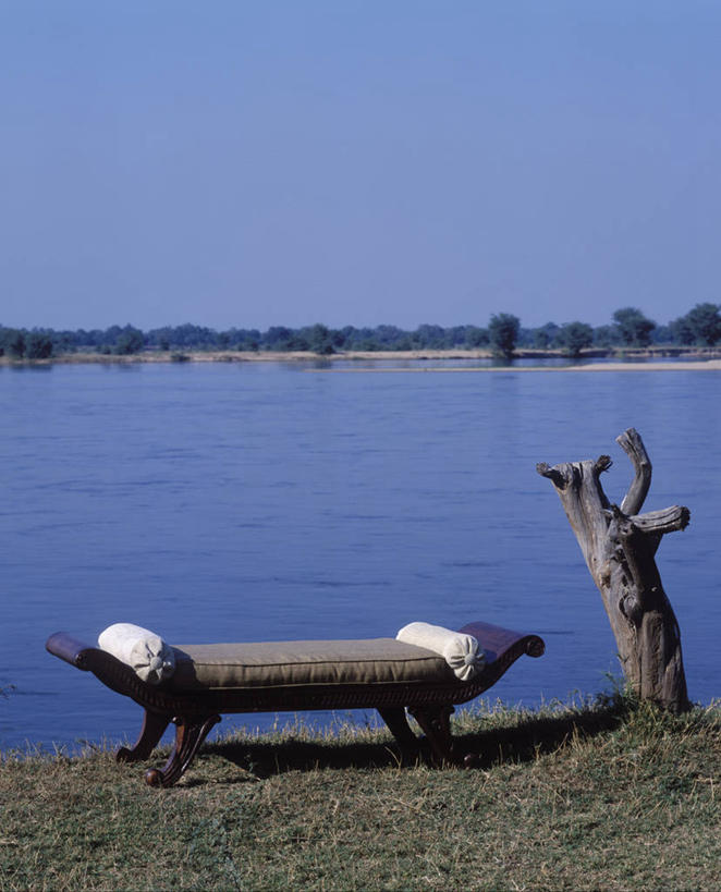 划船,两个人,竖图,室外,日出,河流,日落,水,太阳,船,赞比亚,木船,黎明,天空,交通工具,桃,放松,摄影,宁静,桨,舟,国家公园,载具,独木舟,露营,剪影,赞比西河,卷积云,野生动物保护区,独木船,荡舟,自然保护区,彩图