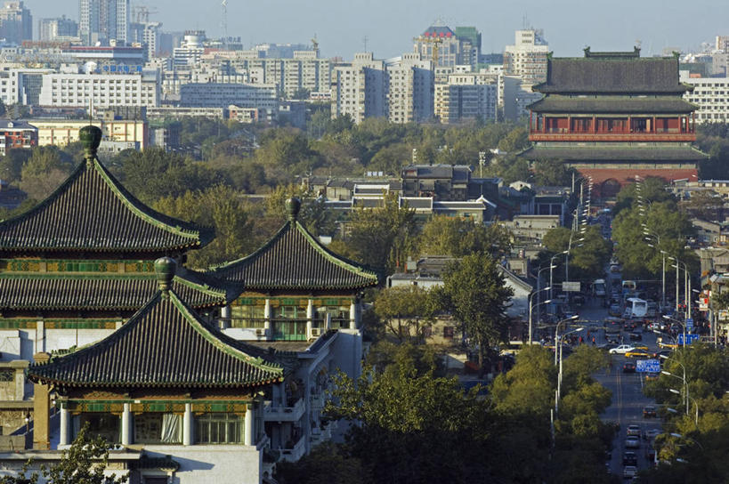 无人,横图,俯视,航拍,室外,白天,旅游,度假,美景,天际线,城市风光,城市,建筑,北京,中国,亚洲,大门,景观,塔,首都,历史,娱乐,景山公园,绿色,地标建筑,享受,休闲,景色,放松,摄影,鸟瞰,中国文化,东亚,鼓楼,彩图,高角度拍摄,旅行,传统文化