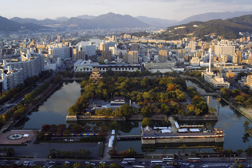 东方人,无人,横图,室外,度假,日出,美景,水,城市风光,城市,建筑,摩天大楼,广岛县,日本,亚洲,城堡,景观,城镇,历史,娱乐,黄昏,模型,享受,休闲,景色,放松,摄影,宁静,东亚,本州,护城河,重建,彩图