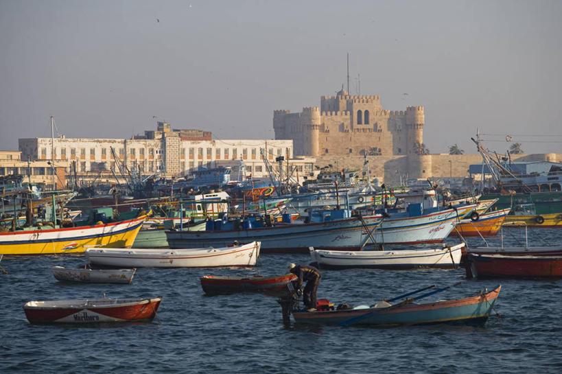 无人,码头,横图,水,天际线,港口,船,非洲,埃及,渔船,摄影,中东,地中海文化,北非,埃及文化,彩图,摆渡口,埠头,渡口,渡头,港湾,海港,货运码头,口岸,商港,滨海路