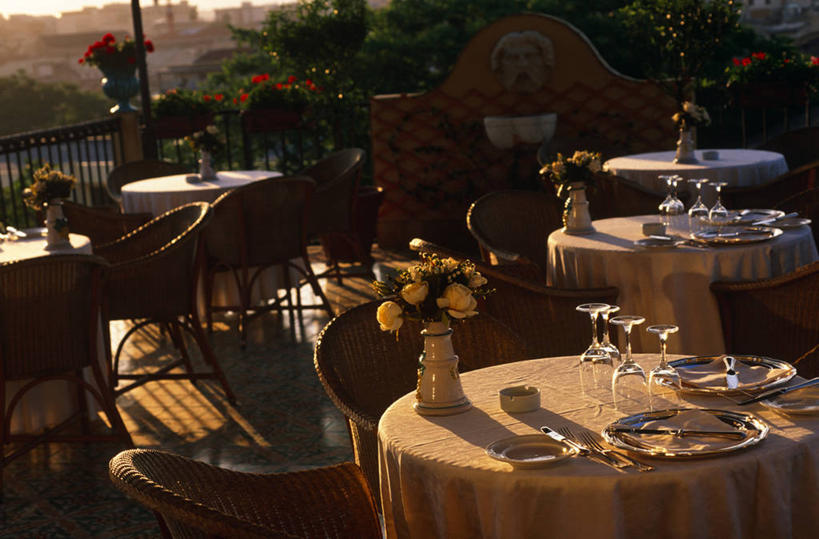 无人,宫殿,横图,室外,吃饭,旅游,度假,晚餐,日落,酒店,意大利,欧洲,屋顶,历史,饮食,风景,黄昏,工业,摄影,西西里,地中海文化,修复,意大利文化,巴勒莫,休闲活动,彩图,旅行,餐馆