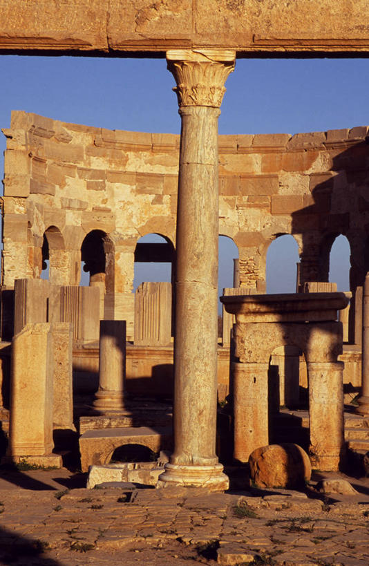 无人,竖图,室外,旅游,船,利比亚,柱子,八边形,古罗马,古代,黄昏,地标建筑,摄影,考古学,地中海,客船,北非,式样,海滩,彩图,旅行,传统文化