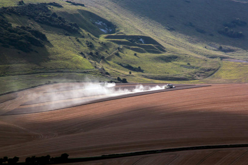 无人,横图,室外,白天,农业,农作物,山脉,日光,英国,地形,自然,烟,摄影,生长,收获,宁静,拖拉机,彩图
