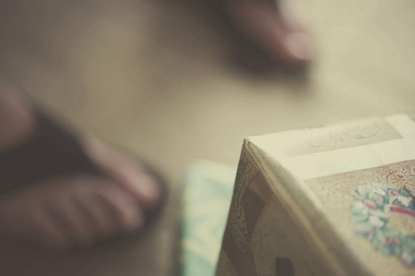 一个人,横图,室内,凉鞋,鞋子,美国,圣诞节,庆祝,圣诞礼物,摄影,部分,北美,北美洲,美洲,足,佛罗里达,佛罗里达州,佛州,阳光州,北亚美利加洲,亚美利加洲,彩图,夹趾拖鞋,人字拖,人字拖鞋,美利坚合众国,传统文化