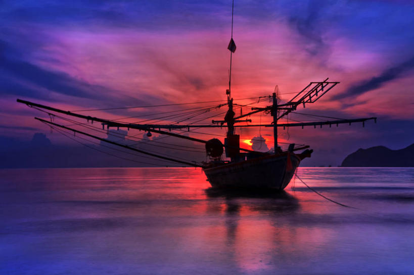 无人,横图,室外,日落,太阳,日光,泰国,停靠,反射,云,渔船,天空,自然,运输,摄影,宁静,停泊,巴蜀,彩图