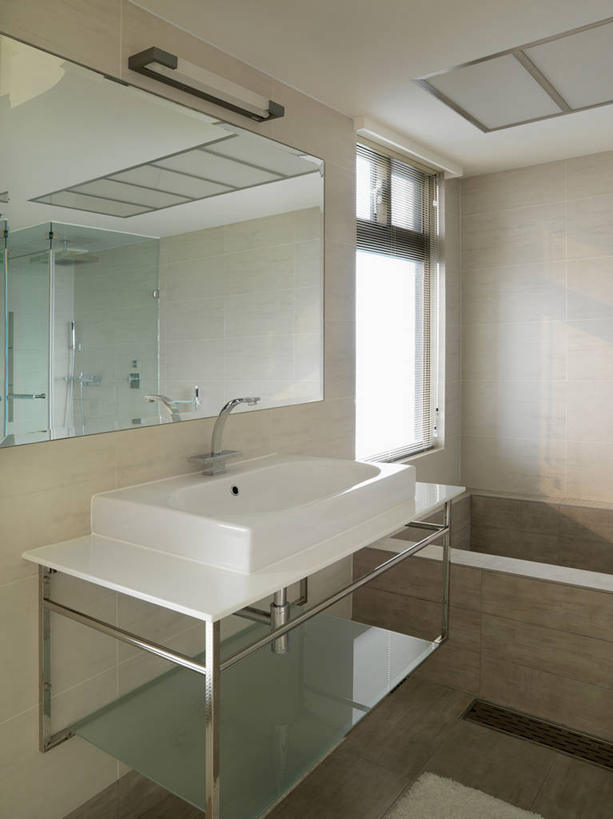 无人,家,竖图,室内,白天,镜子,浴室,建筑,台湾,日光,亚洲,水槽,洗手池,干净,现代,建造,化妆室,厕所,当代