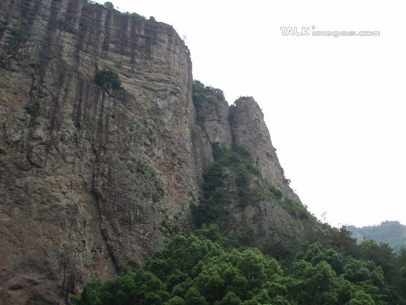 无人,横图,室外,白天,仰视,旅游,度假,石头,美景,森林,山,山脉,树林,植物,中国,亚洲,石子,景观,山峰,悬崖,山峦,娱乐,浙江,树,树木,浙江省,绿色,天空,自然,群山,天,享受,休闲,景色,放松,雁荡山,生长,成长,自然风光,东亚,中华人民共和国,华东地区,浙,温州,温州市,绝壁,石块,岩石,彩图,低角度拍摄,shslj1