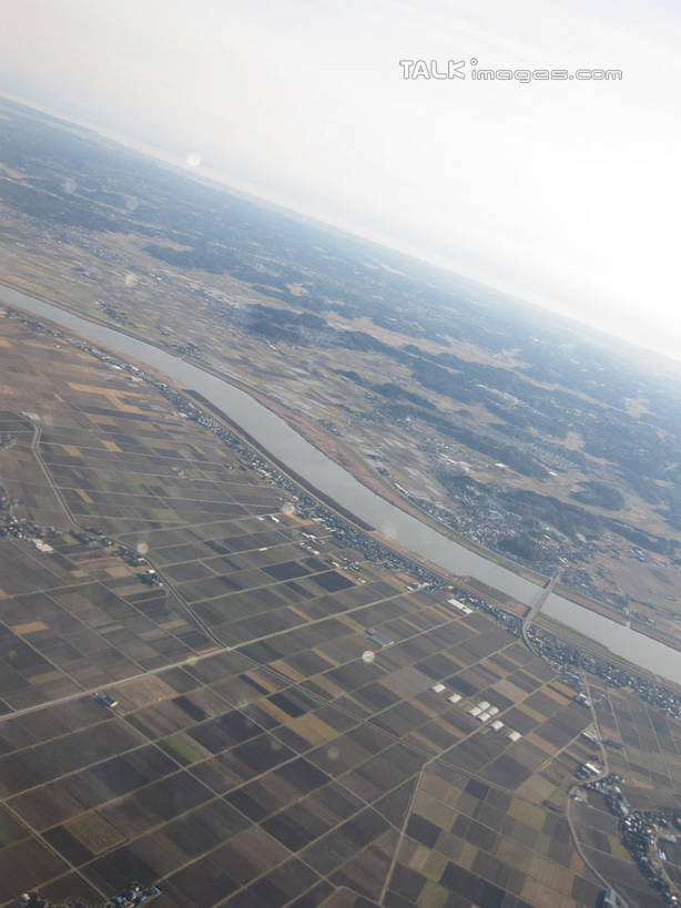 无人,家,农田,竖图,俯视,航拍,室外,白天,旅游,度假,庄稼,农作物,美景,植物,城市风光,城市,建筑,阴影,光线,影子,房屋,屋子,景观,公寓,娱乐,建设,洋房,楼房,住宅,树,树木,绿色,天空,阳光,自然,天,享受,休闲,景色,放松,生长,成长,鸟瞰,彩图,高角度拍摄,耕地,庄稼田,房子,shslj1