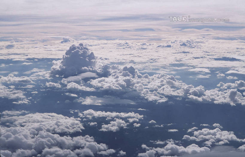 无人,横图,俯视,航拍,室外,特写,白天,美景,阴影,光线,影子,景观,云,云朵,云彩,蓝色,白云,蓝天,天空,阳光,自然,天,景色,晴朗,鸟瞰,自然风光,晴空,彩图,高角度拍摄,shtjw1