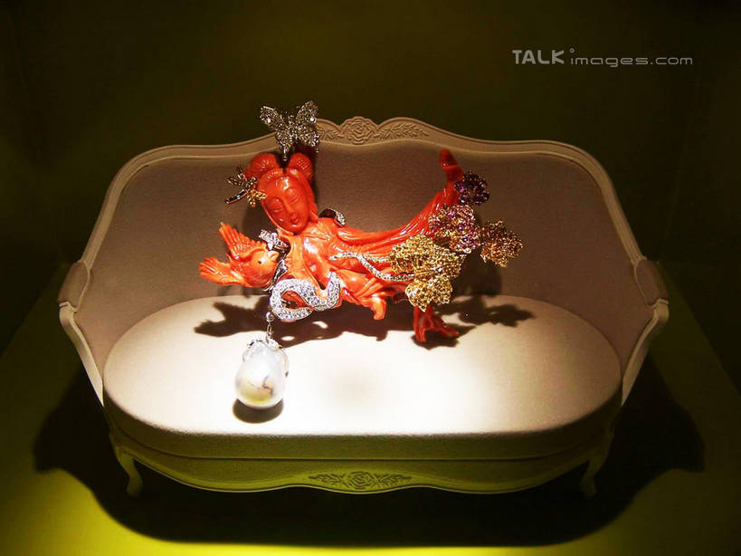 无人,横图,俯视,室内,特写,白天,爱情,奢侈,幸福,纯洁,静物,珠宝,雕塑,阴影,艺术,装饰,反射,蜻蜓,昆虫,雕刻,雕像,矿石,影子,珍珠,钻石,一只,动物,工艺品,健康,纪念,金刚石,昂贵,坚硬,美术,贵重,珍贵,宝石,富有,主题,坚定,猫猫丁,咪咪洋,蚂螂,河嘻嘻,陈列,益虫,信念,功能,美学,约定,宝贵,有机宝石,彩图,高角度拍摄,白珍珠,shwf1