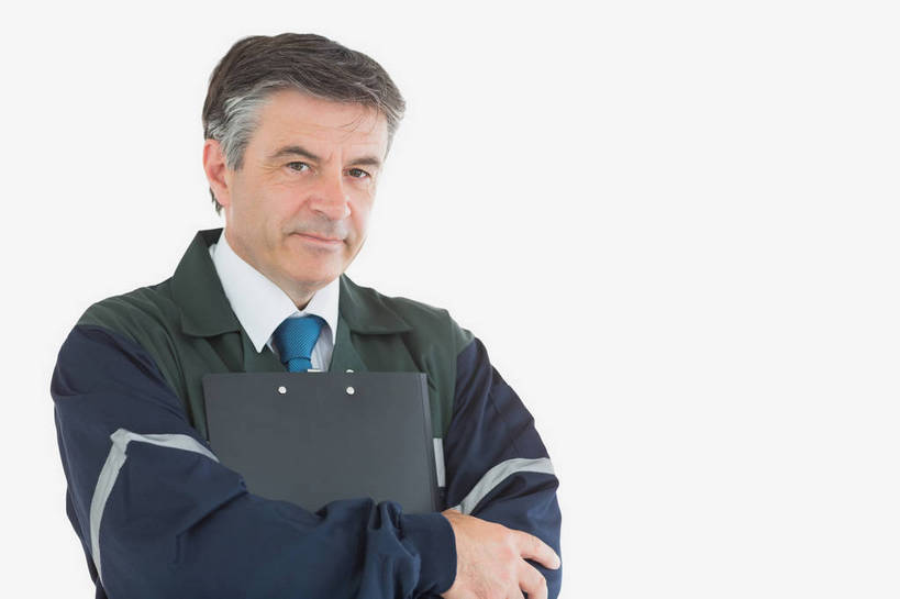 西方人,一个人,电工,站,双手交叉,横图,室内,白天,白色背景,正面,工作服,制服,欧洲,欧洲人,仅一个男性,仅一个人,仅一个中年男性,领带,注视,工人,观察,看,站着,摄影,影棚,观看,察看,双手抱胸,象征,庄重,关注,身份,正式,地位,工作制服,男人,男性,中年男性,白种人,员工,站立,半身,彩图,影棚拍摄,工作套服,拍摄,匠人,劳动者,体力工