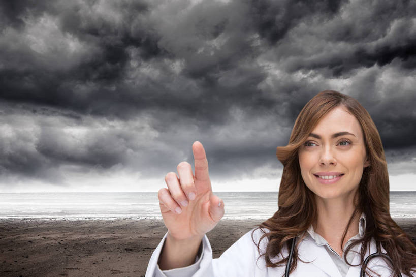 西方人,一个人,无人,医生,站,笑,微笑,露齿笑,横图,室内,白天,正面,工作服,制服,数码,科技,海浪,海洋,沙滩,欧洲,欧洲人,仅一个年轻女性,仅一个女性,仅一个人,指,阴影,网络,沙子,海岸,浪花,乌云,云,阴天,云朵,沙地,高光,几何,计算机图形,合成,云彩,注视,指点,一个,白色,天空,海水,听诊器,天,观察,看,站着,医护人员,医疗人员,单个,观看,电脑合成图,数码合成图,察看,医疗设备,指向,昏暗,阴沉,白大褂,合成图,关注,医疗器械,医疗工具,海景,写实,具体,具象,工作制服,检测工具,年轻女性,女人,女性,白种人,大夫,大海,风浪,海,海水的波动,海滩,近岸浪,涌浪,站立,半身,彩图,工作套服