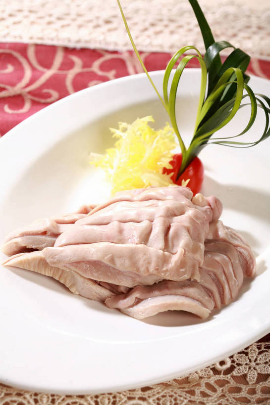 内脏,无人,竖图,俯视,室内,特写,白天,烹饪,中餐,餐桌,桌子,蔬菜,西红柿,小番茄,餐具,叶子,一排,切开,阴影,新鲜,整齐,反射,布料,碟子,盘,影子,肉,料理,食品,绿叶,布纹,猪肉,冷盘,猪肚,菜肴,美食,肉类,桌布,食物,排列,一个,黄色,红色,白色,盘子,餐巾,碟,台布,切,中式,嫩叶,冷菜,凉菜,佳肴,有机食品,绿色食品,单个,餐台,中华料理,配菜,队列,剖面,肉食,切面,豚肉,小西红柿,樱桃小番茄,珍珠小番茄,肚子,叶,叶片,樱桃番茄,圣女果,番茄,餐桌布,彩图,高角度拍摄,shjb1