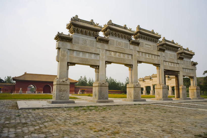 横图,彩色,旅游,石头,建筑,中国,亚洲,石子,文化遗产,牌坊,首都,历史,建筑物,古代,休闲,摄影,活动,严肃,权威,中国文化,东亚,首府,中华人民共和国,华北地区,权力,河北,河北省,冀,威严,权势,保定,保定市,古远,空闲,势力,尊严,石,石块,彩图,旅行,传统文化,皇陵,崇陵,清崇陵,清西陵,易县,bj174